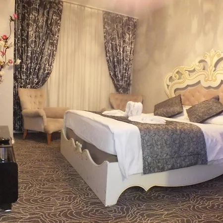 Leyla Istanbul